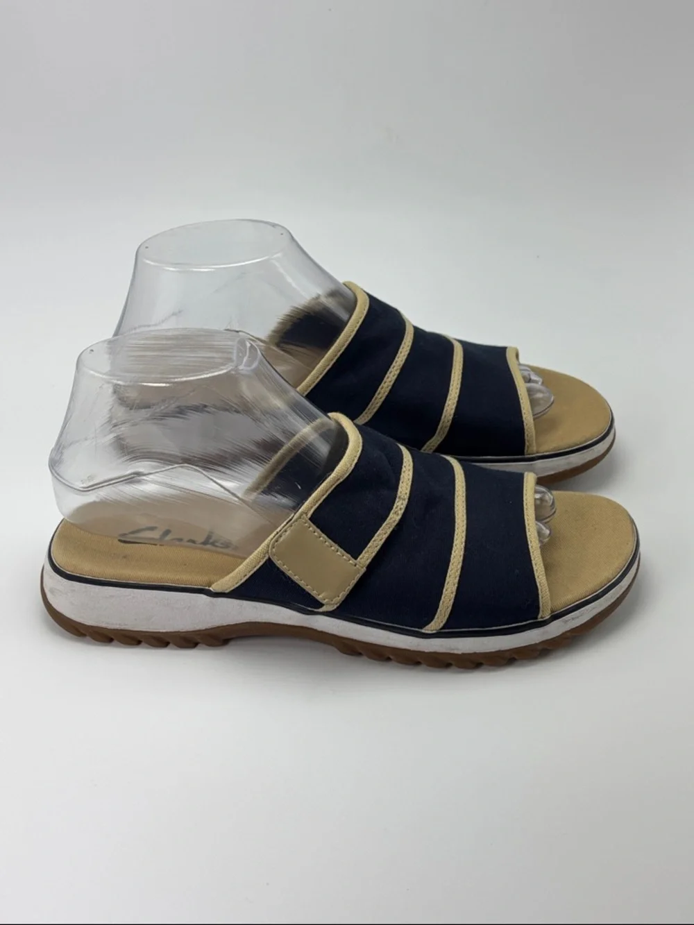 Clarks Navy Taupe Hyannis Slide Sandal‎ - size 8